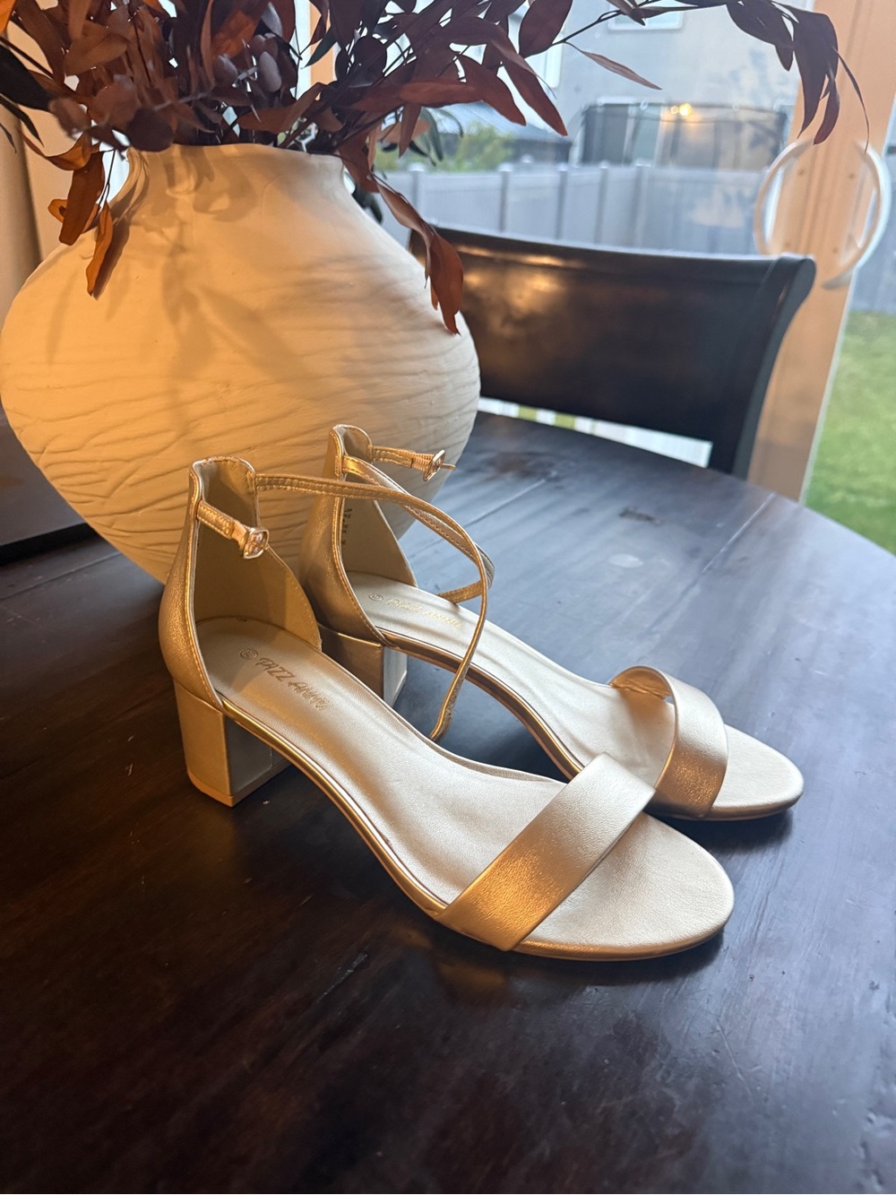 PIZZ ANNU Gold Block Heel Sandals Size 7.5 Ankle Strap Dress Shoes